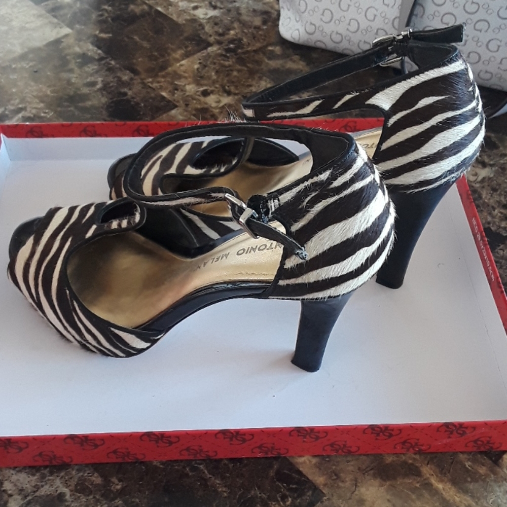 Shoes - Picture 2 of 3